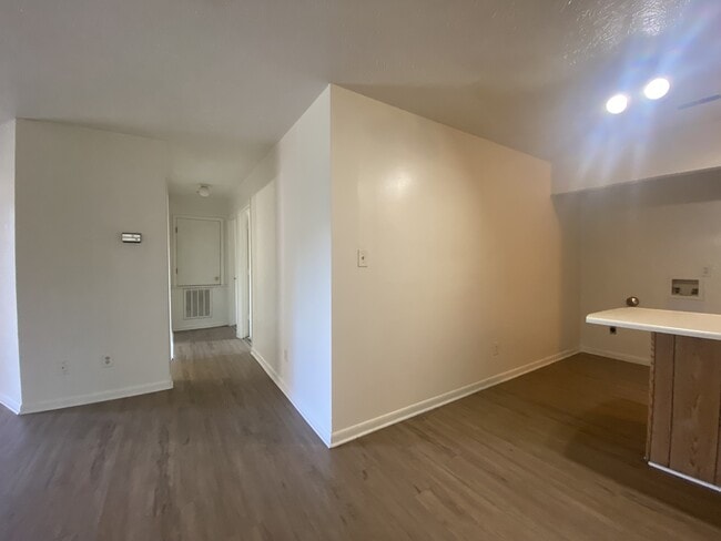 Foto del edificio - 6408 Starbrook Dr