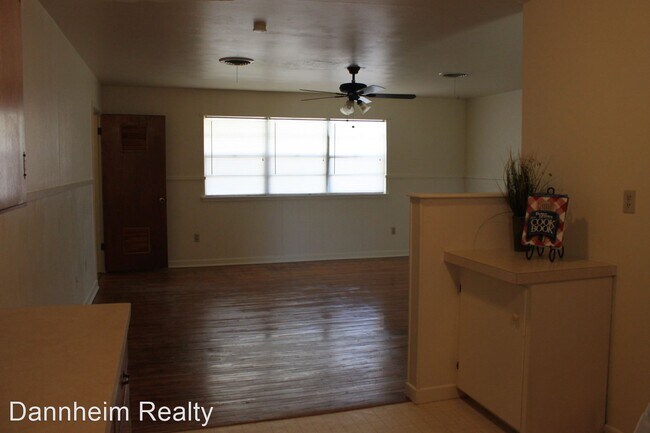 Building Photo - 4 br, 2 bath House - 4420 33rd Street