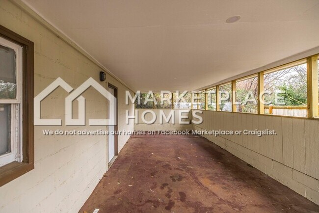 Foto del edificio - 955 Putnam St