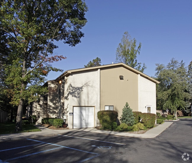 Paint Creek Village - Paint Creek Village Apartments