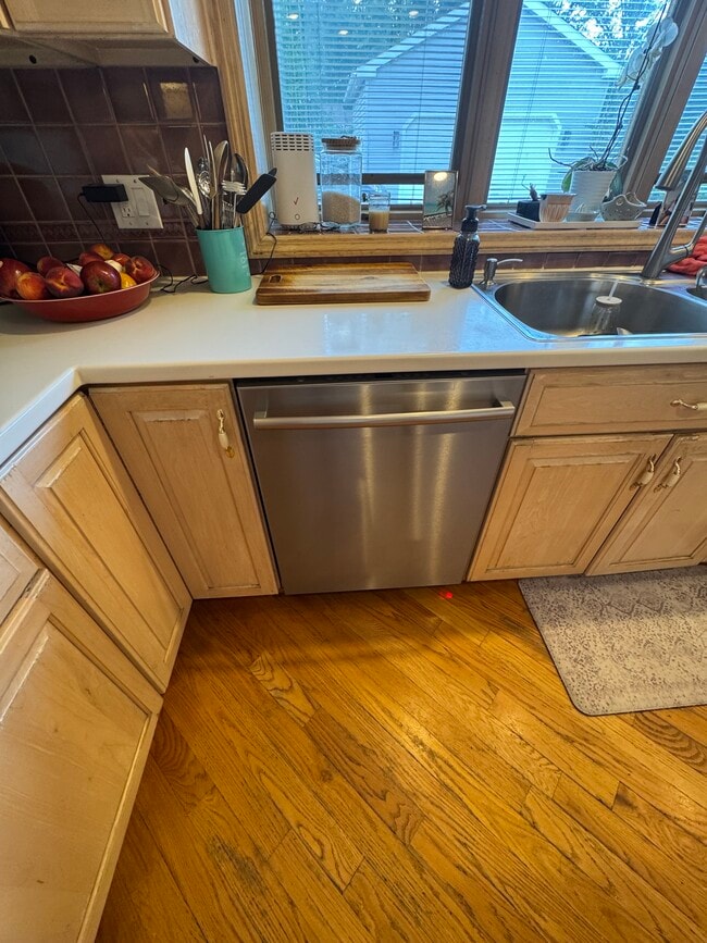 Dishwasher - 130 Chews Landing Rd