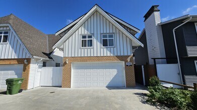 Building Photo - 45560 Stevenson Rd