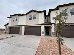 Building Photo - 867 S 4380 W