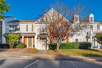 Building Photo - 205 Walnut Woods Dr