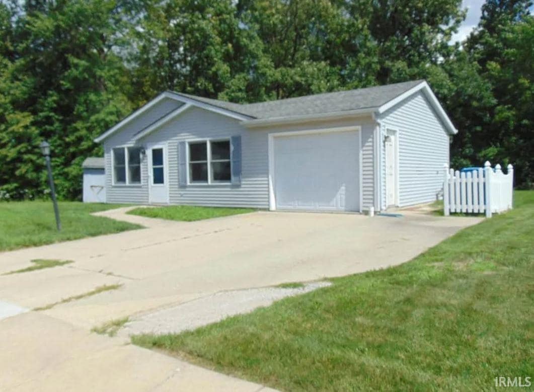 Primary Photo - 12930 Indiana St