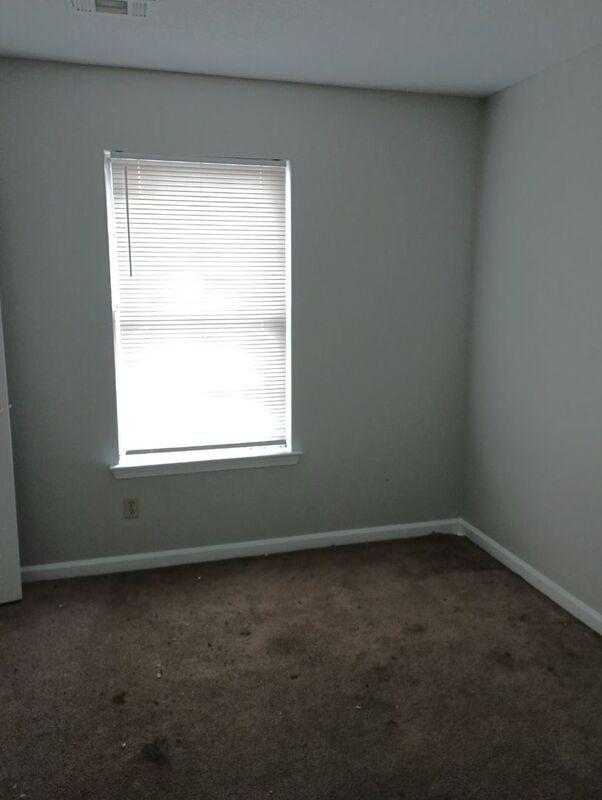 Building Photo - 4862 Royal Run Dr