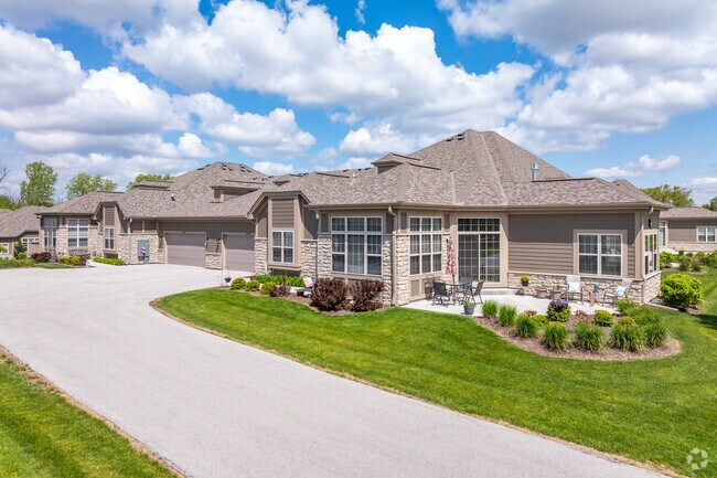 The Glen at Woodside Creek