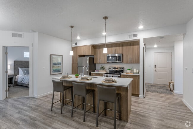 2BR, 2BA - 1,077SF - Village East Apartments & Townhomes