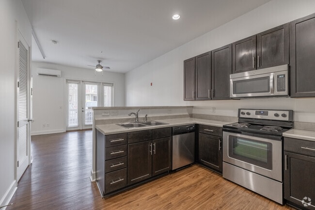 Interior Photo - Parkview Midtown