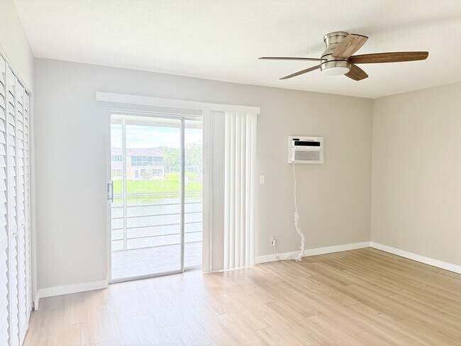 Foto del edificio - 328 Andover M