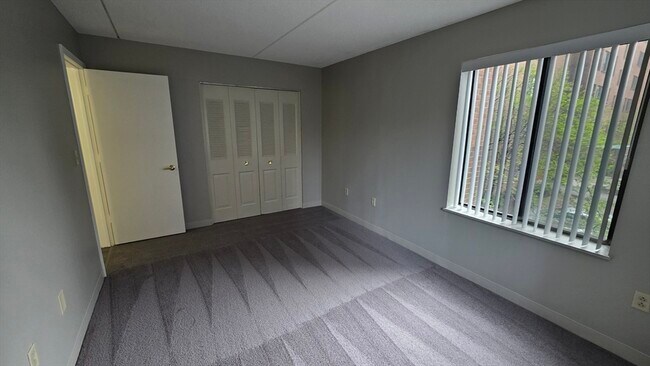 Foto del edificio - 50 Harbor Point Blvd