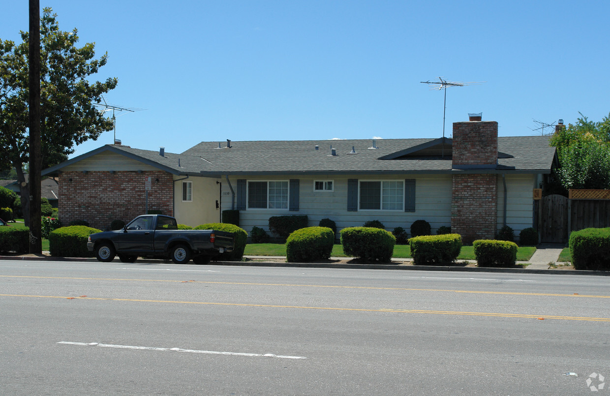 Primary Photo - 3130 Homestead Rd