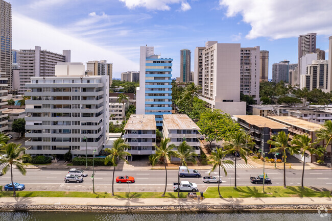 Building Photo - Ala Wai King Apartments