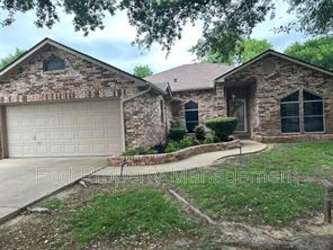 Building Photo - 10 Monterey Dr