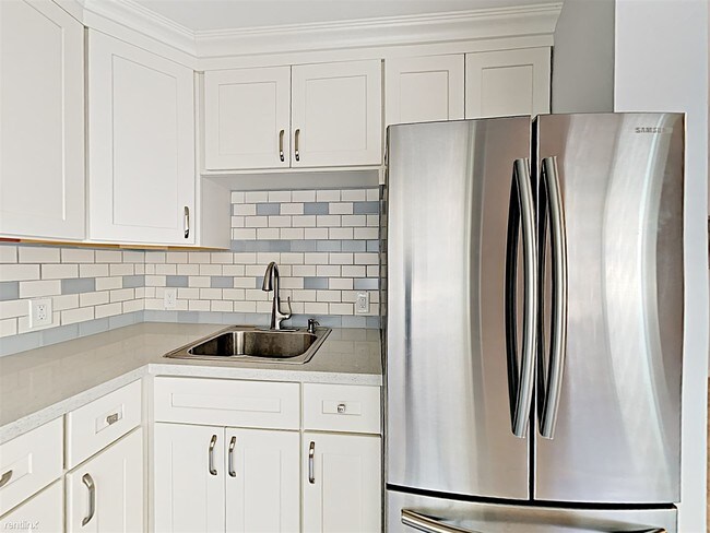 Foto del edificio - 1 br, 1 bath  - 1919 Curtis St Apt 5 Apt 5