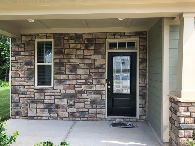Building Photo - 328 Putney Dr