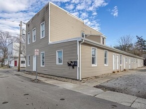 Building Photo - 116 N Long St