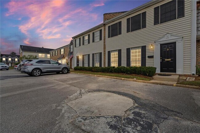 Foto del edificio - 110 Du Rhu Dr