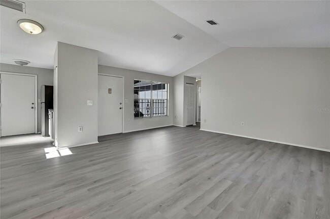 Building Photo - 3332 Vorden St