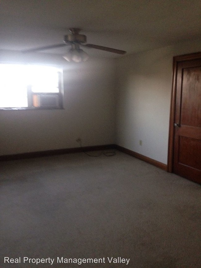 Building Photo - 710 Kanawha Blvd W