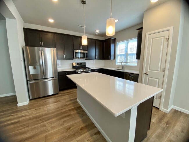 Building Photo - Newly Built 3 Bedroom, Powers and Research...