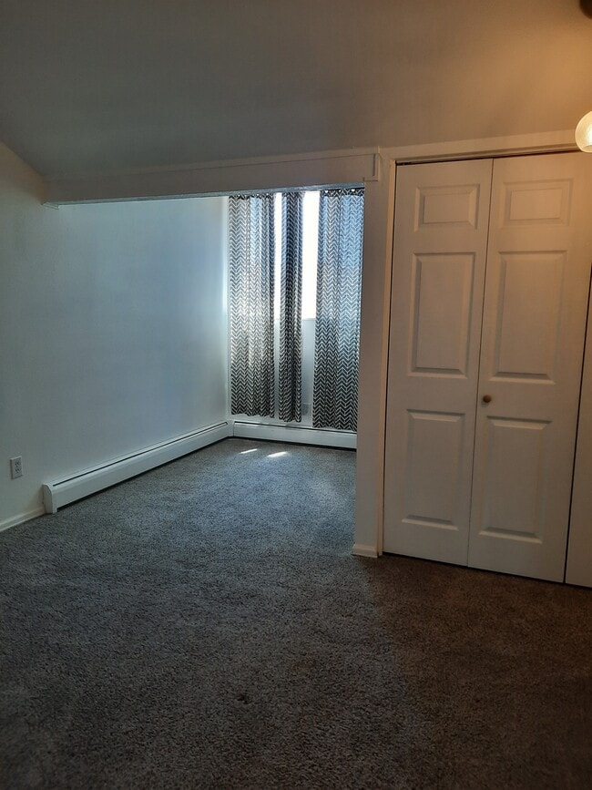 Building Photo - 4545 N Carefree Cir