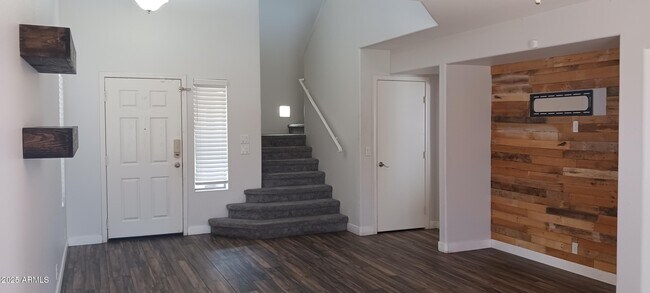 Building Photo - 5192 W Campo Bello Dr