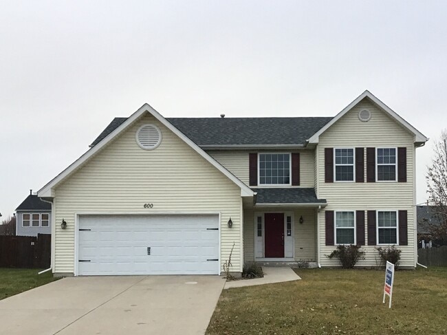 Building Photo - 600 Heintz Dr