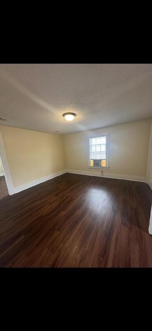 Foto del edificio - Charming 3-Bedroom Home in Memphis - Cozy,...