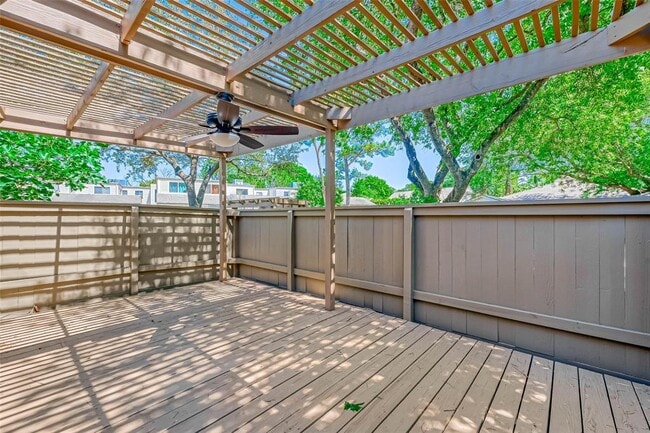 Building Photo - 1340 Chardonnay Dr