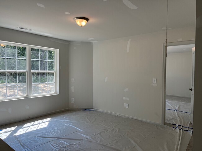 Foto del edificio - 3321 Slippery Elm Dr