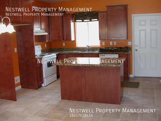 Foto del edificio - Beautiful 2-bed Townhome in West Jordan
