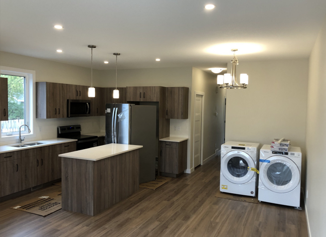 Photo du bâtiment - 2 bedroom in Regina SK S4N-3N1