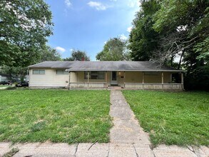 Building Photo - 7601 Ruskin Way