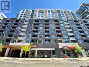 Building Photo - 525-1525 Adelaide St W