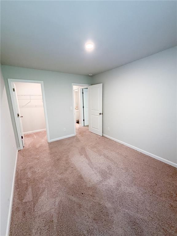 Building Photo - 310 Oakwood Dr NW