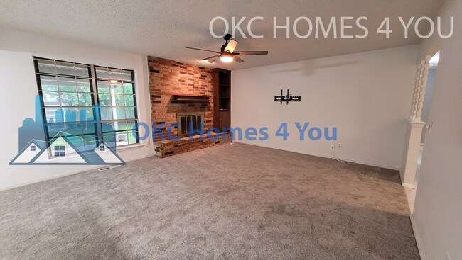 Building Photo - Updated 3 bed in Yukon