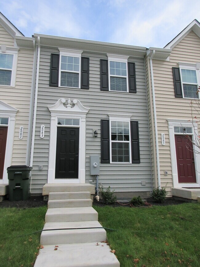 Building Photo - 2083 Elm Tree Ct