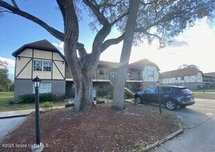 Building Photo - 2951 Sir Hamilton Cir