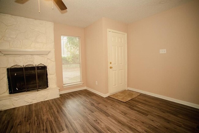 Building Photo - 5834 Twisted Pine Ct