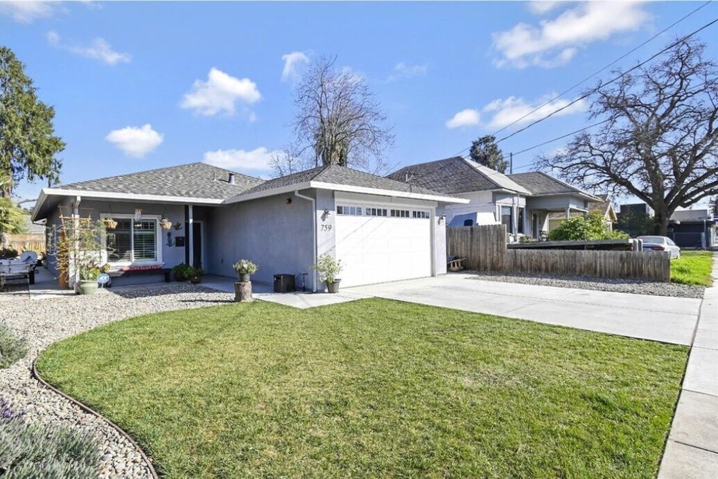 Foto principal - 759 Cooper Ave