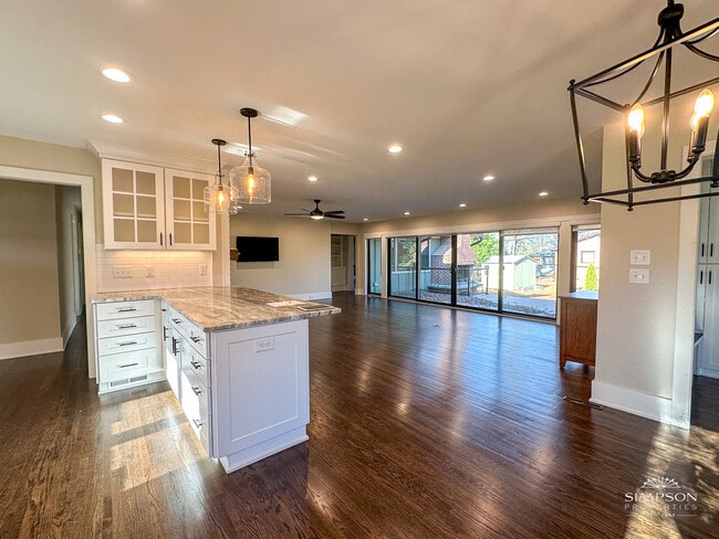 Building Photo - 1943 Townsend Ave