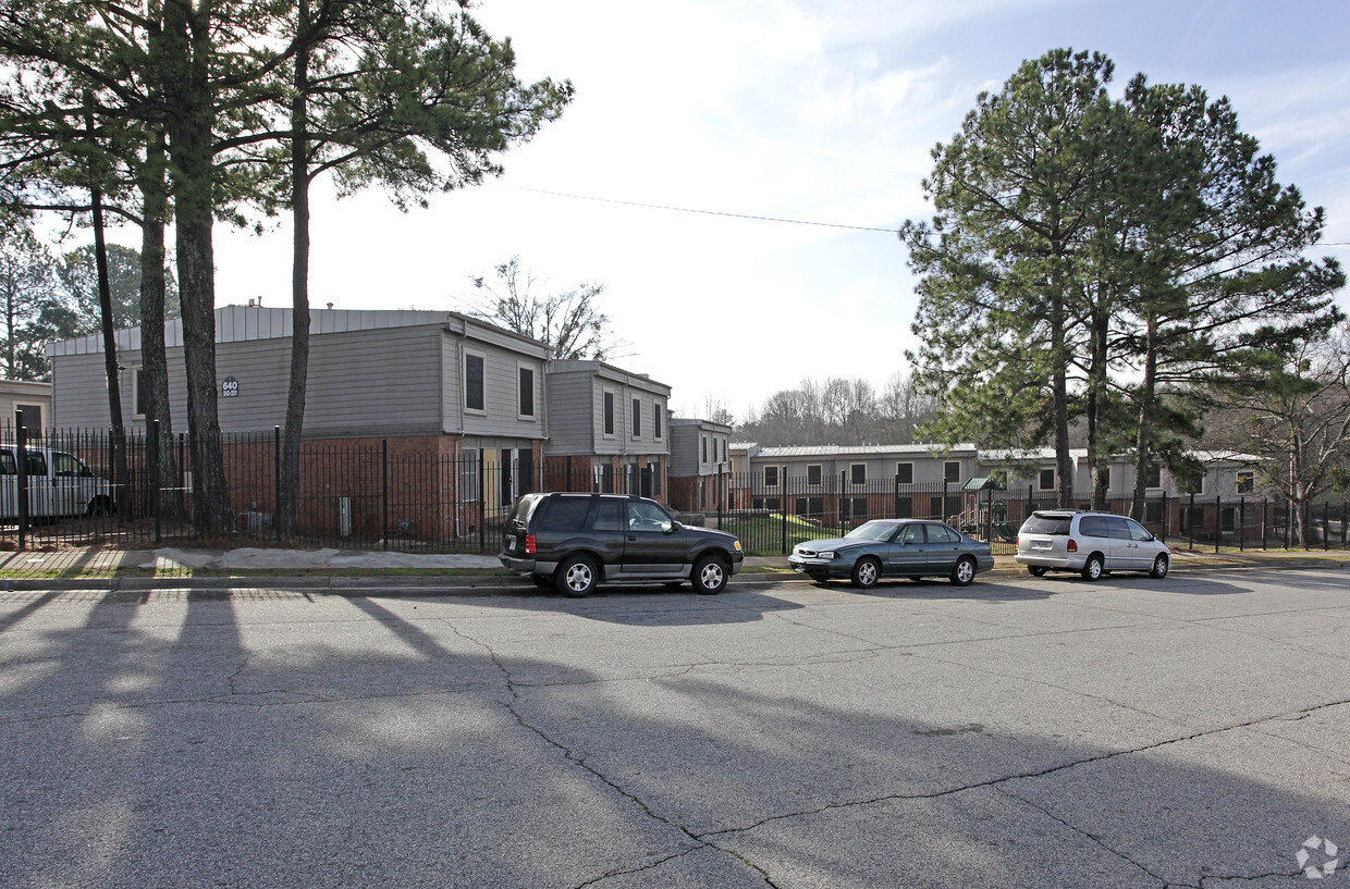 Primary Photo - Forest Cove Apartments