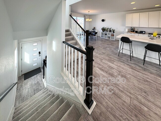 Foto del edificio - 2424 Jazzy Lady Ct