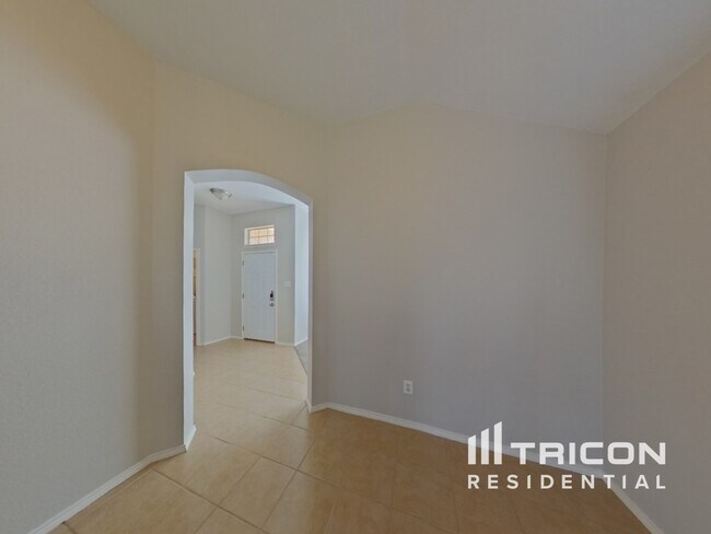 Foto del edificio - 9024 Weller Ln