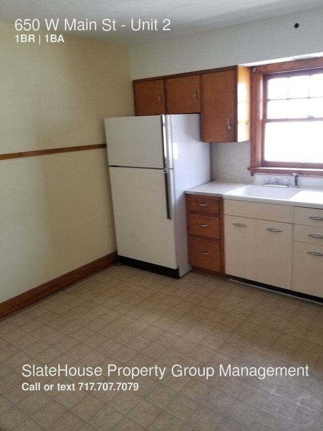 Building Photo - Clean 1 Bedroom 1 bath unit