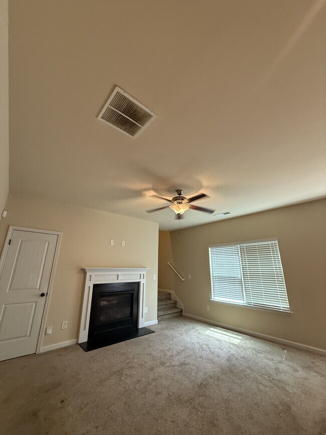 Building Photo - 2529 Shropshire Pl