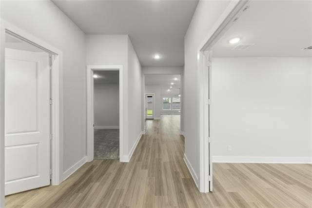 Building Photo - 653 Begonia Wy