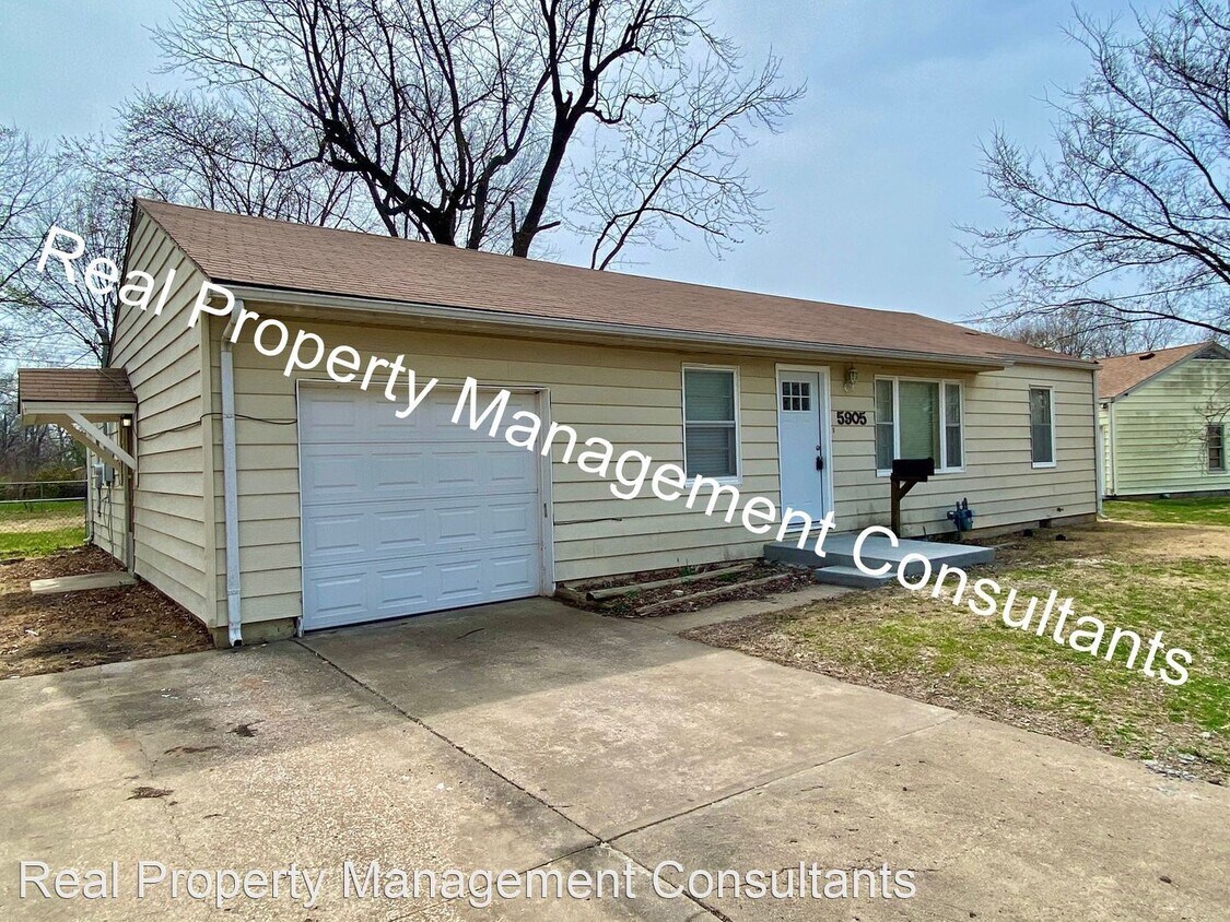 3 br, 1 bath House 5905 E 101st St House for Rent in Kansas City