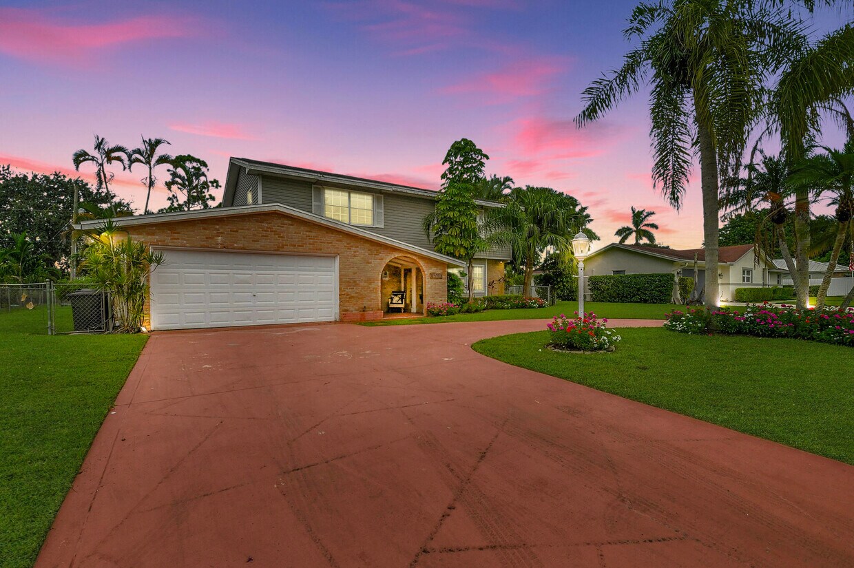 Foto principal - 3179 Hoylake Rd